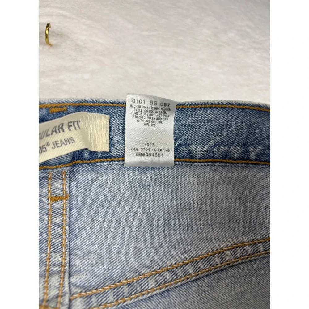 Levi's 505 Men's 36x32 Vintage **Tag Verified w/pics** jeans Light Blue Denim